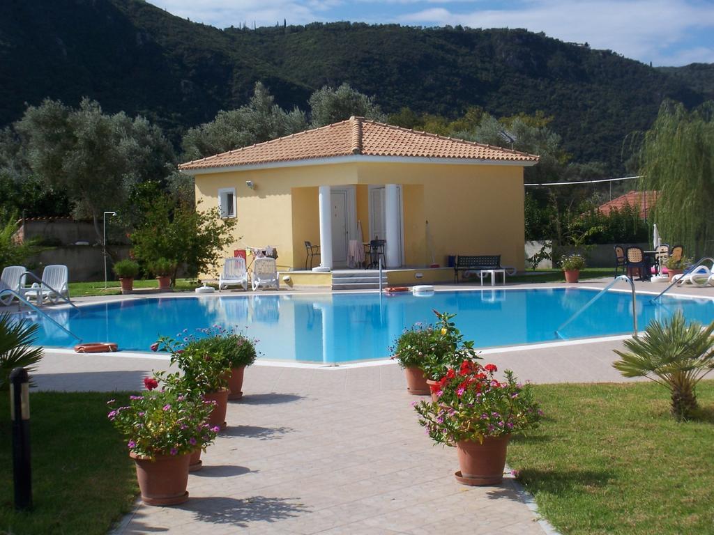 Iliaktida Studio-Villas Frínion Oda fotoğraf