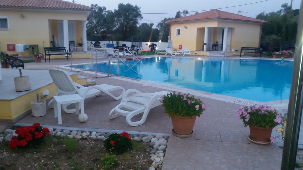 Iliaktida Studio-Villas Frínion Dış mekan fotoğraf