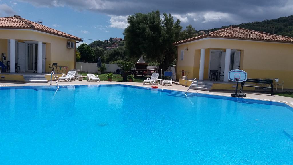 Iliaktida Studio-Villas Frínion Dış mekan fotoğraf