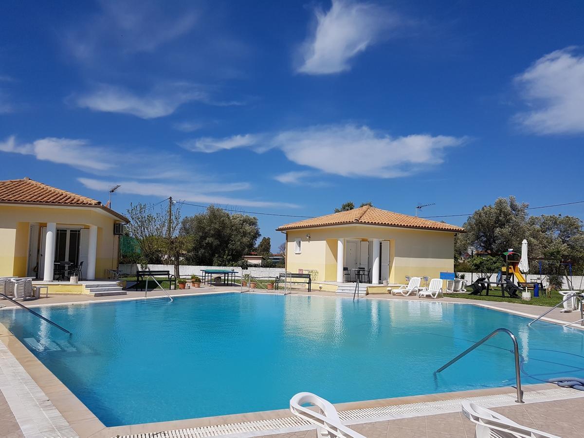 Iliaktida Studio-Villas Frínion Dış mekan fotoğraf