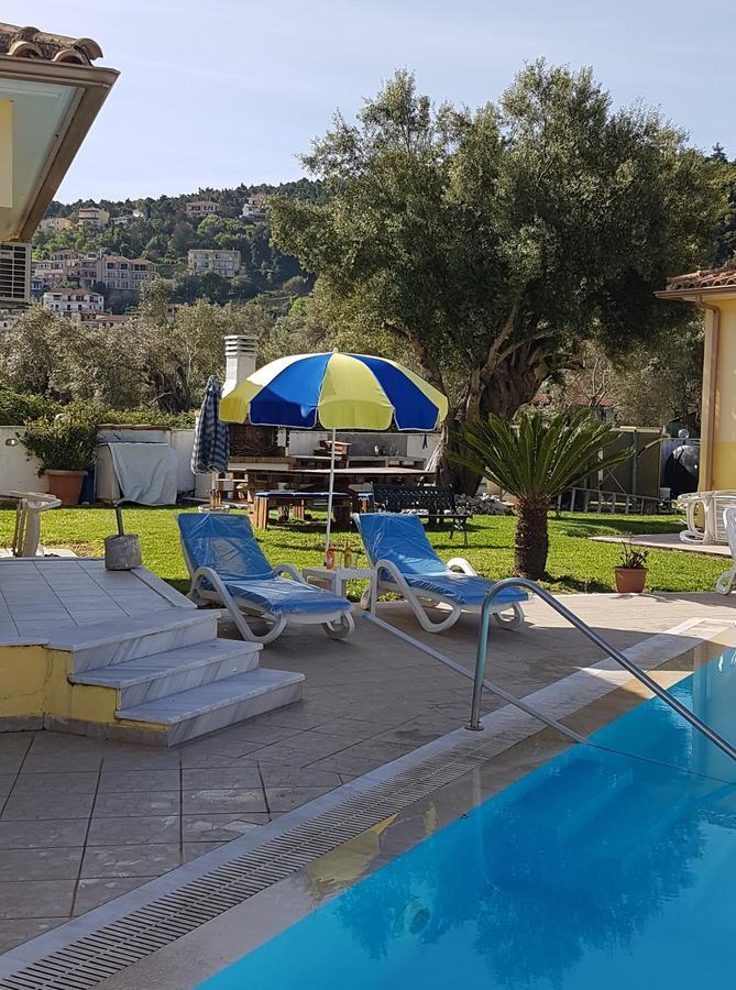 Iliaktida Studio-Villas Frínion Dış mekan fotoğraf