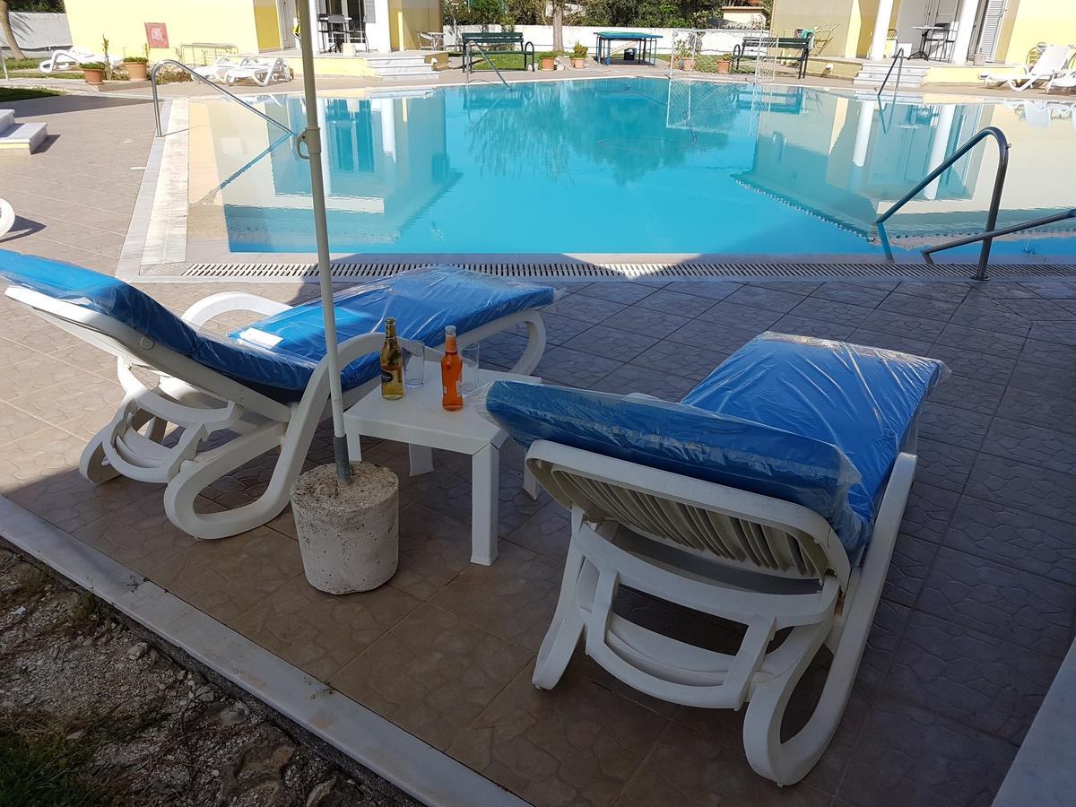 Iliaktida Studio-Villas Frínion Dış mekan fotoğraf